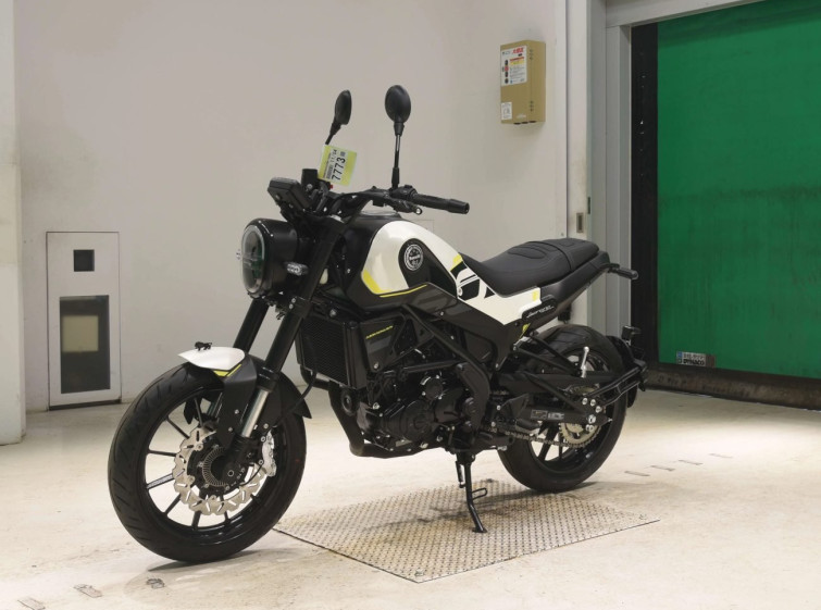Мотоцикл Benelli LEONCINO 250