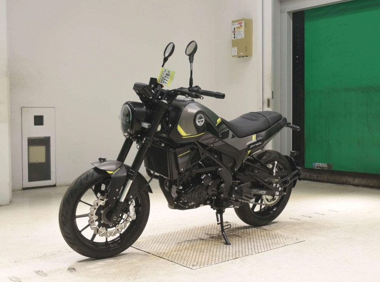 Мотоцикл Benelli LEONCINO 250