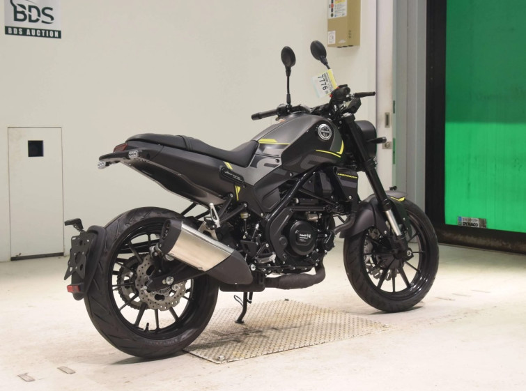 Мотоцикл Benelli LEONCINO 250