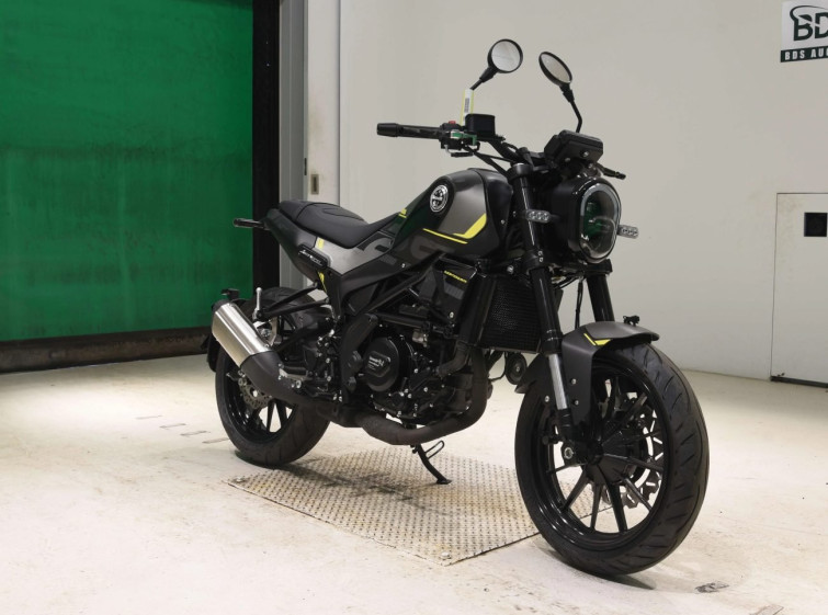 Мотоцикл Benelli LEONCINO 250