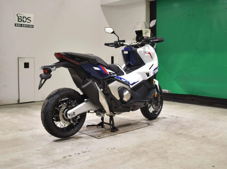 Мотоцикл Honda X-ADV750-2 з пробігом 1966 km