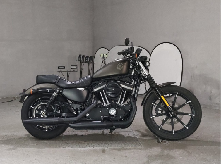 Мотоцикл HD SPORTSTER IRON XL883N с пробегом 1974 km