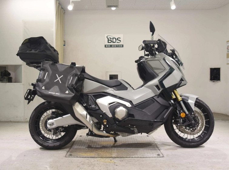 Мотоцикл Honda X-ADV750-2 с пробегом 2758 km