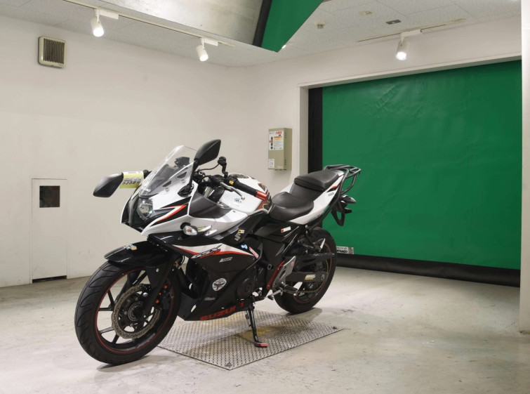 Мотоцикл Suzuki GSX250R з пробігом 26054 km