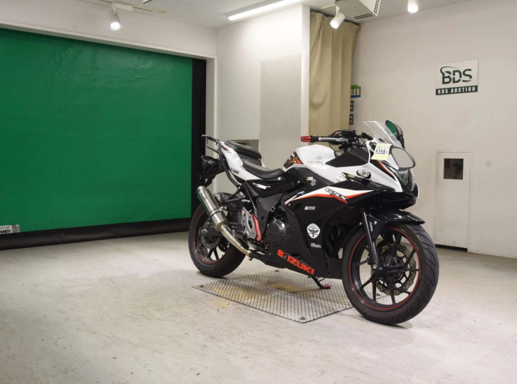 Мотоцикл Suzuki GSX250R з пробігом 26054 km