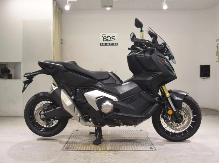 Мотоцикл Honda X-ADV750-2 с пробегом 17135 km