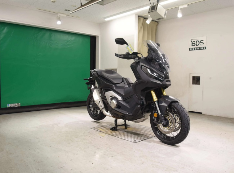Мотоцикл Honda X-ADV750-2 с пробегом 17135 km