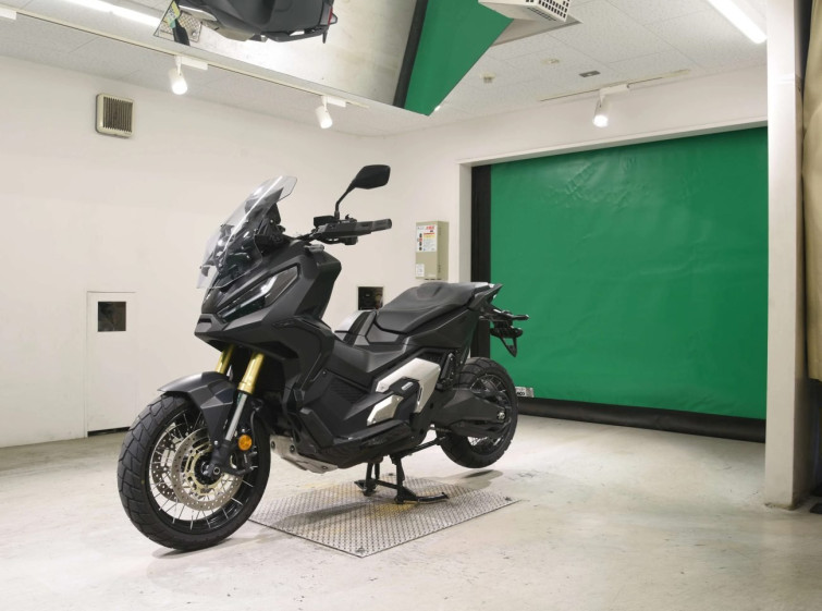 Мотоцикл Honda X-ADV750-2 с пробегом 17135 km