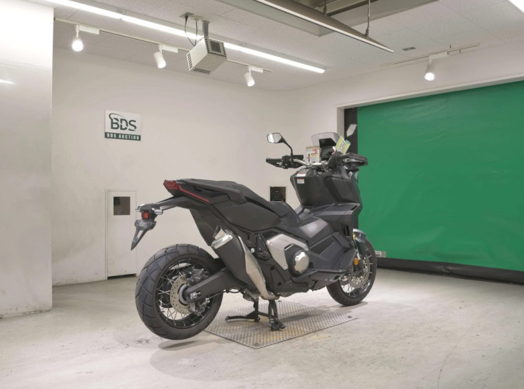 Мотоцикл Honda X-ADV750-2 с пробегом 17135 km