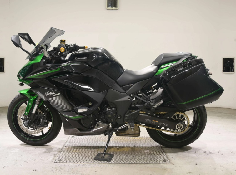 Мотоцикл Kawasaki NINJA1000SX с пробегом 16953 km