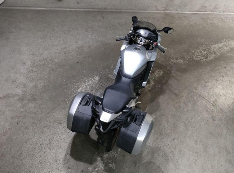 Мотоцикл Honda VFR800F с пробегом 7262 km