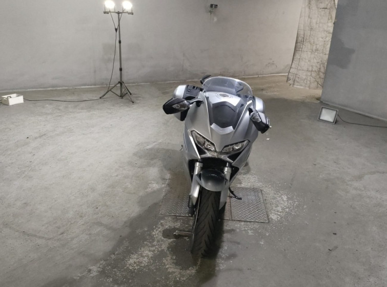 Мотоцикл Honda VFR800F с пробегом 7262 km