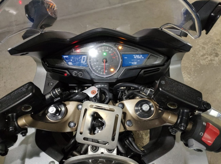 Мотоцикл Honda VFR800F с пробегом 7262 km