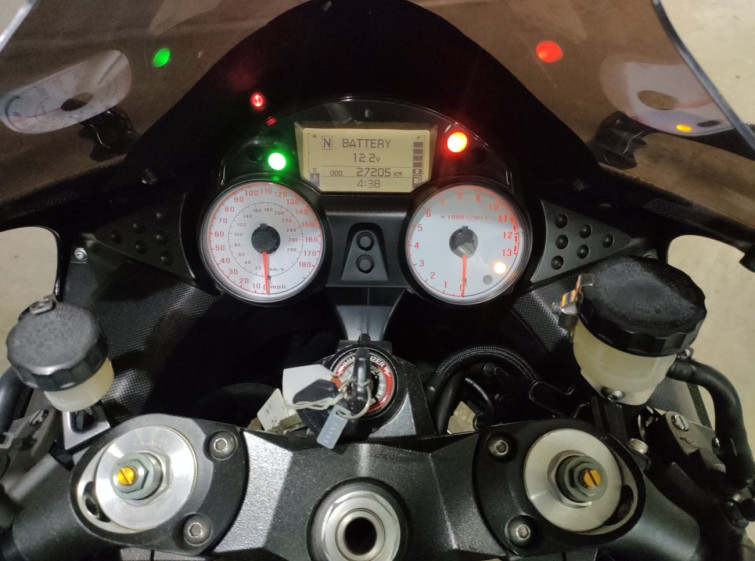 Мотоцикл Kawasaki ZZ-R1400 з пробігом 27205 km