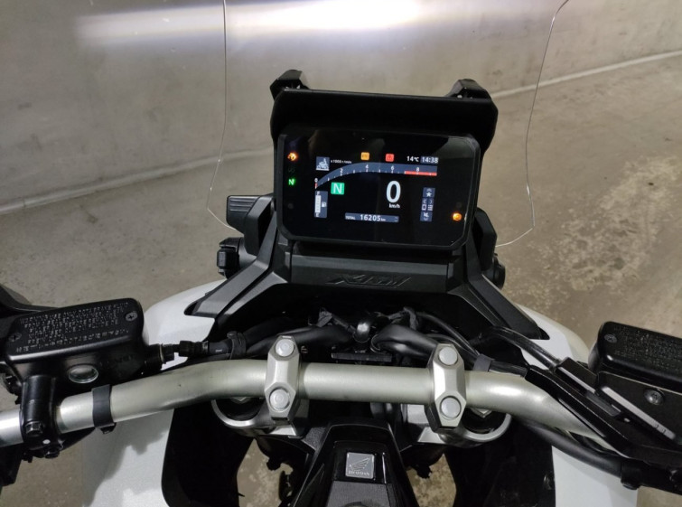 Мотоцикл Honda X-ADV750 з пробігом 16205 km