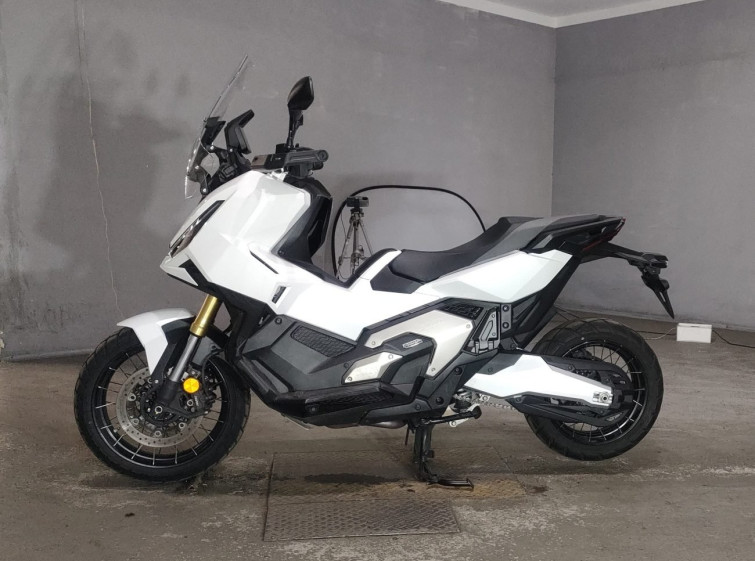 Мотоцикл Honda X-ADV750 з пробігом 16205 km