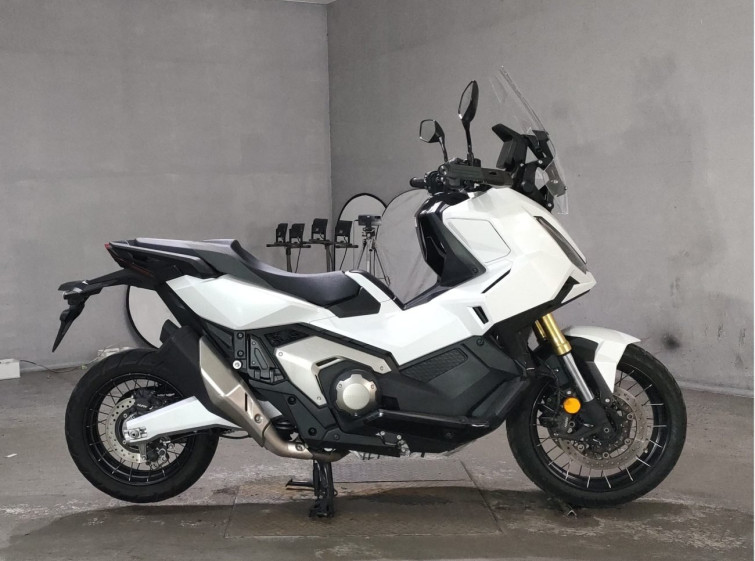 Мотоцикл Honda X-ADV750 з пробігом 16205 km