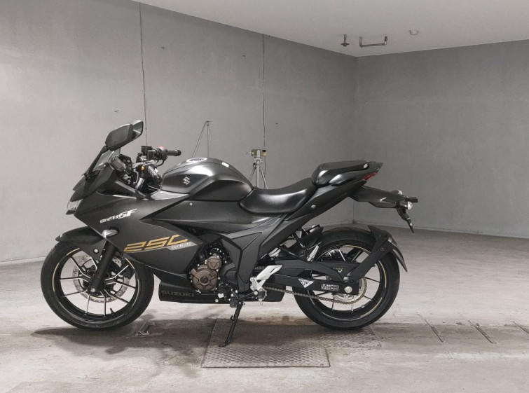 Мотоцикл Suzuki GIXXER250SF с пробегом 2 km