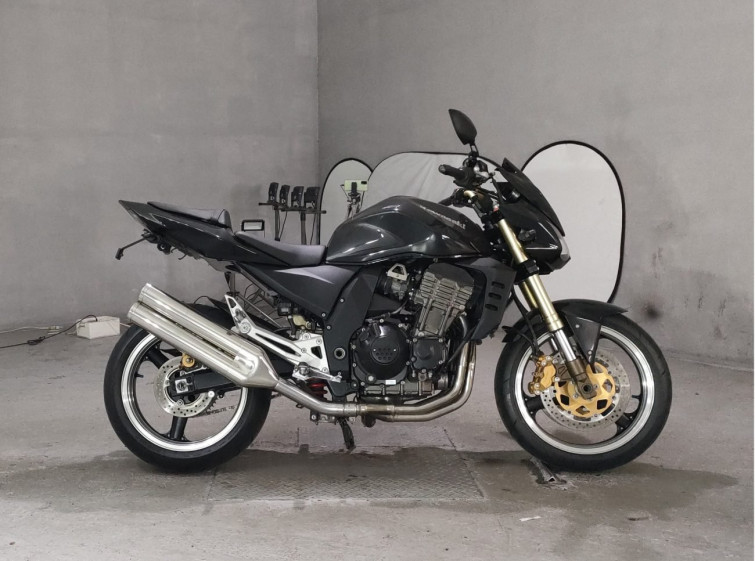 Мотоцикл Kawasaki Z1000 с пробегом 27528 km