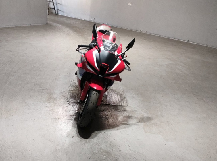 Мотоцикл Honda CBR600RR с пробегом 9426 km