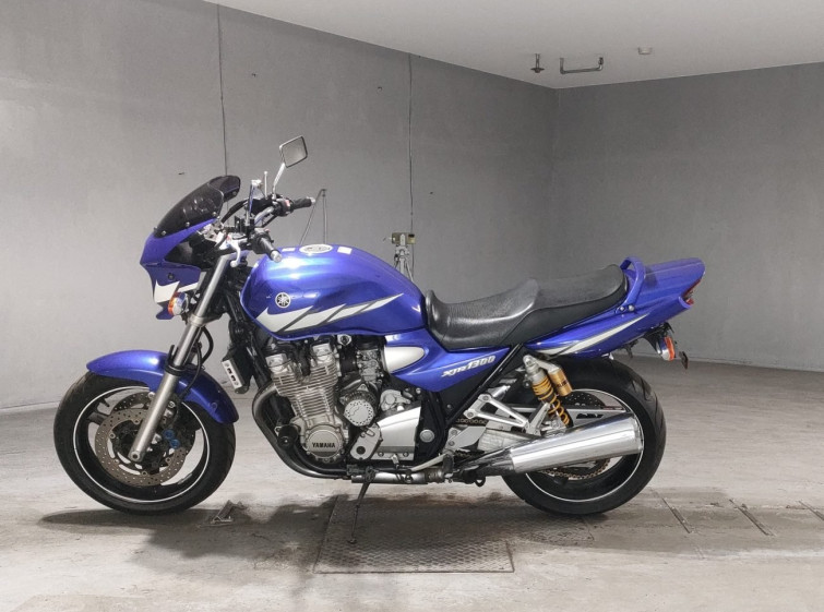 Мотоцикл Yamaha XJR1300 с пробегом 21086 km