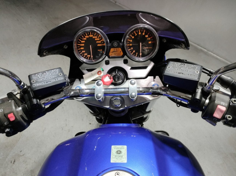 Мотоцикл Yamaha XJR1300 с пробегом 21086 km