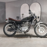 Мотоцикл Yamaha SR400 с пробегом 2569 km
