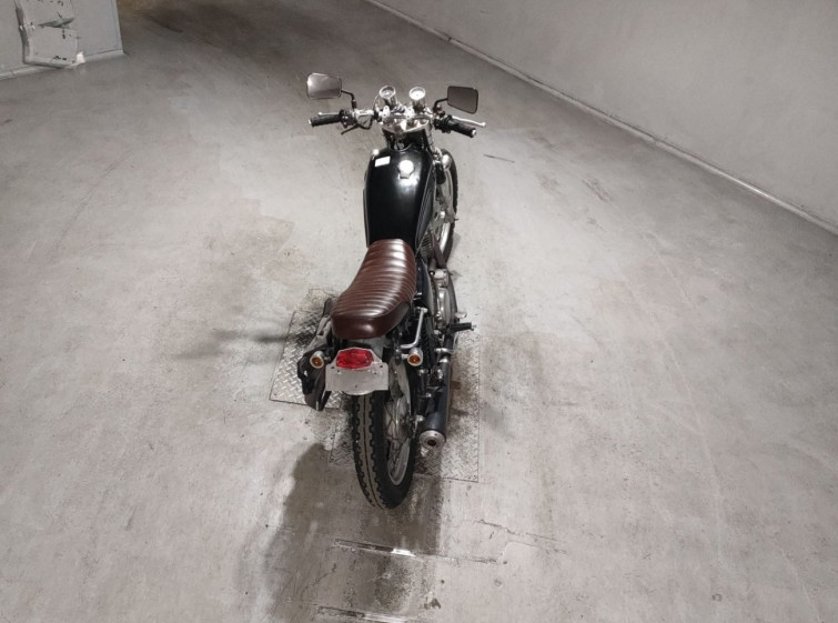 Мотоцикл Yamaha SR400 с пробегом 2569 km