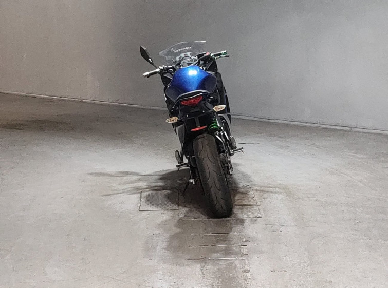 Мотоцикл Kawasaki NINJA400 з пробігом 14374 km