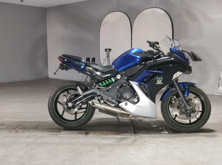 Мотоцикл Kawasaki NINJA400 з пробігом 14374 km