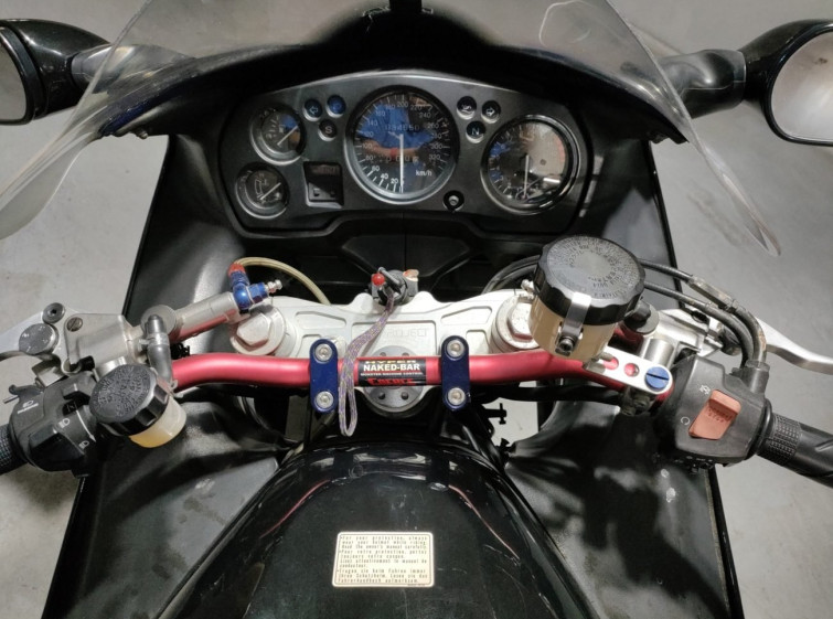Мотоцикл Honda CBR1100XX BLACKBIRD с пробегом 34550 km