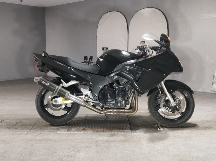 Мотоцикл Honda CBR1100XX BLACKBIRD с пробегом 34550 km