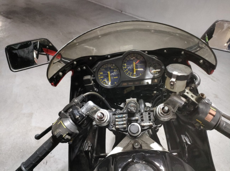 Мотоцикл Honda CBR400F с пробегом 7760 km