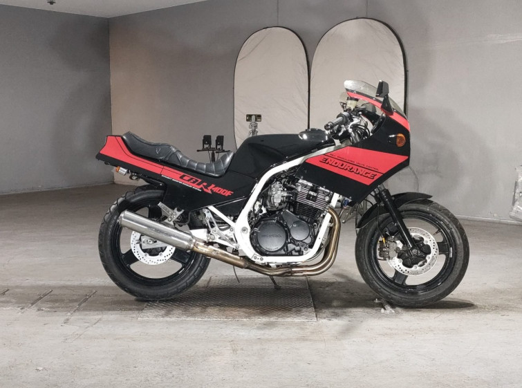 Мотоцикл Honda CBR400F с пробегом 7760 km