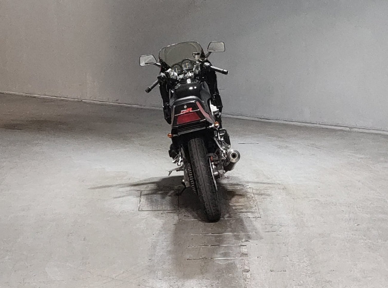 Мотоцикл Honda CBR400F с пробегом 7760 km