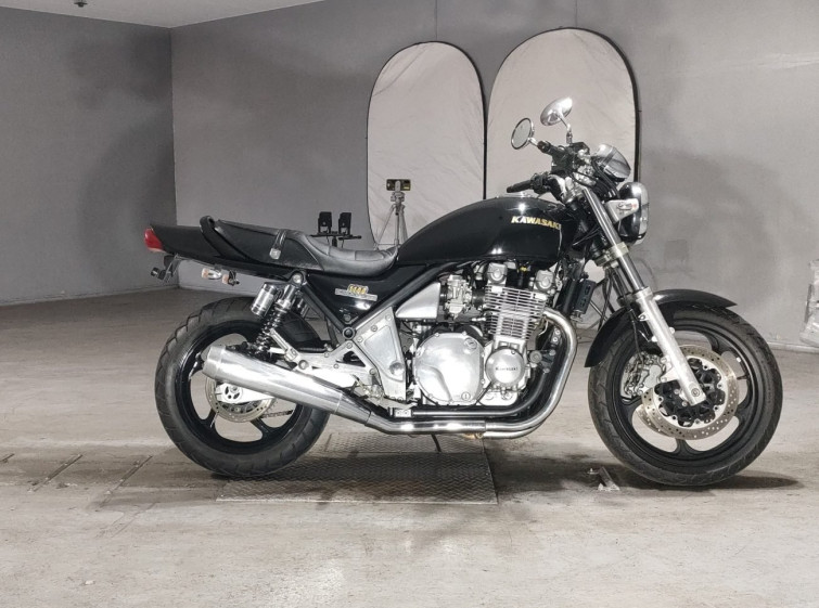 Мотоцикл Kawasaki ZEFAR 1100 с пробегом 32816 km