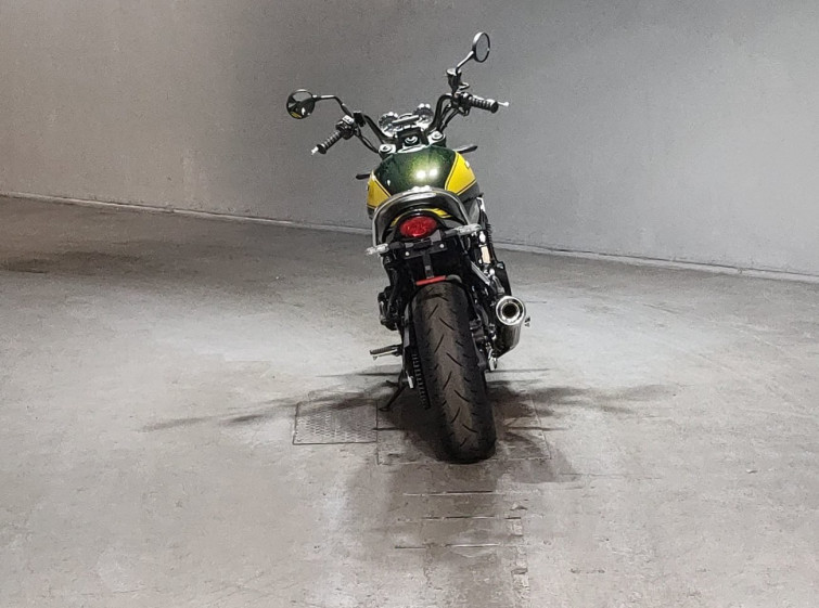 Мотоцикл Kawasaki Z900RS з пробігом 6810 km
