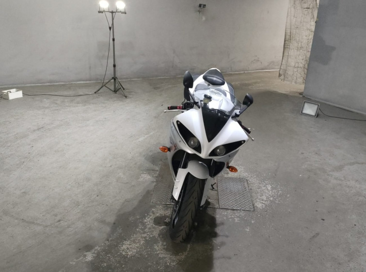 Мотоцикл Yamaha YZF-R1 з пробігом 12485 km