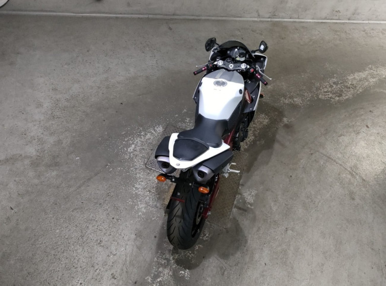 Мотоцикл Yamaha YZF-R1 з пробігом 12485 km