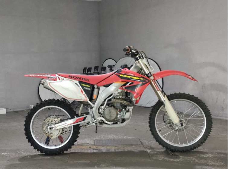 Мотоцикл Honda CRF450R