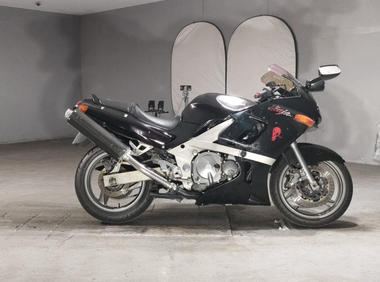 Мотоцикл Kawasaki ZZ-R400 з пробігом 39189 km
