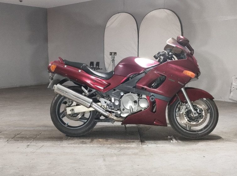 Мотоцикл Kawasaki ZZ-R400 с пробегом 64732 km