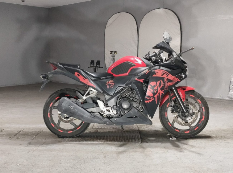 Мотоцикл Honda CBR250R с пробегом 69233 km