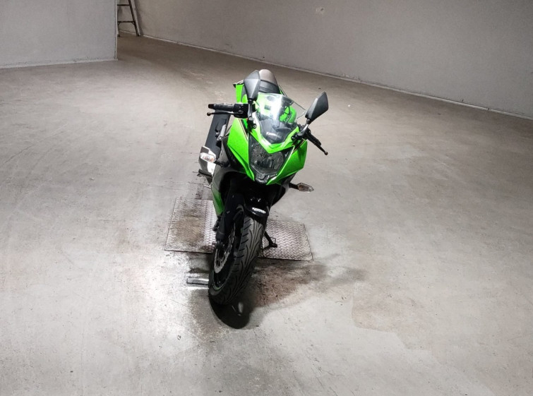 Мотоцикл Kawasaki NINJA250 з пробігом 17397 km