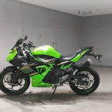 Мотоцикл Kawasaki NINJA250 з пробігом 17397 km