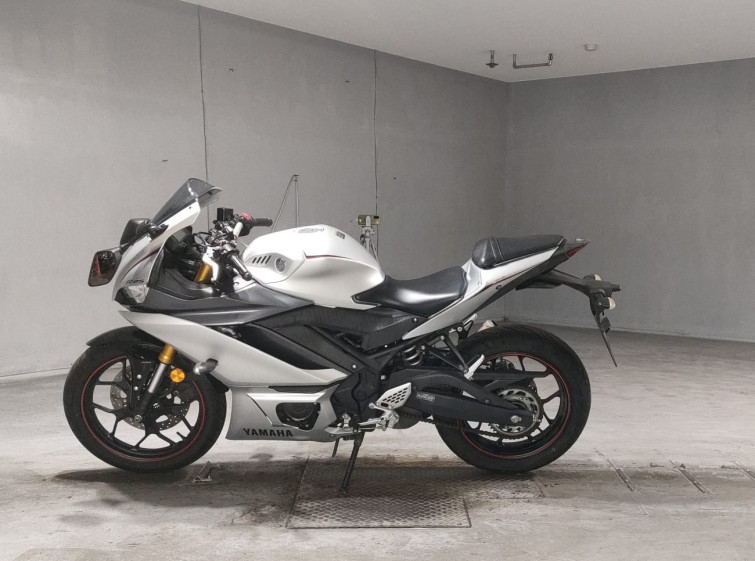 Мотоцикл Yamaha YZF-R25 с пробегом 25854 km