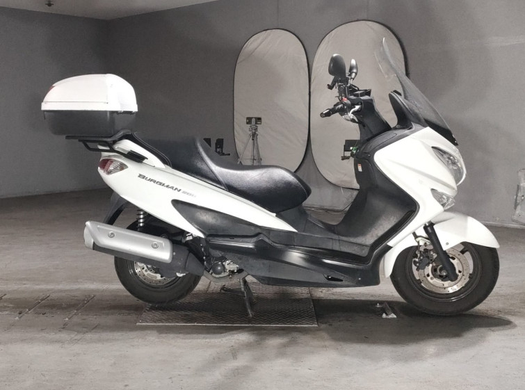 Мотоцикл Suzuki BURGMAN 200 с пробегом 23356 km