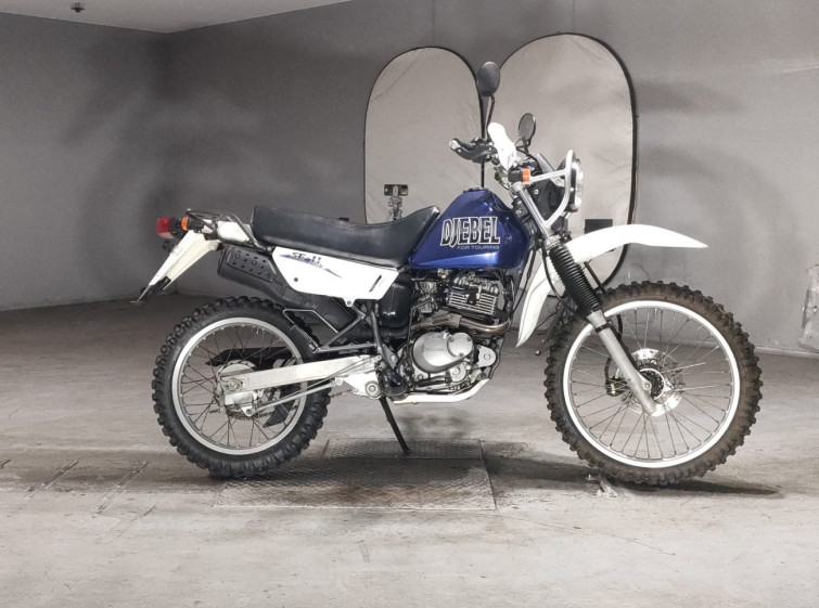 Мотоцикл Suzuki DJEBEL200 з пробігом 26514 km