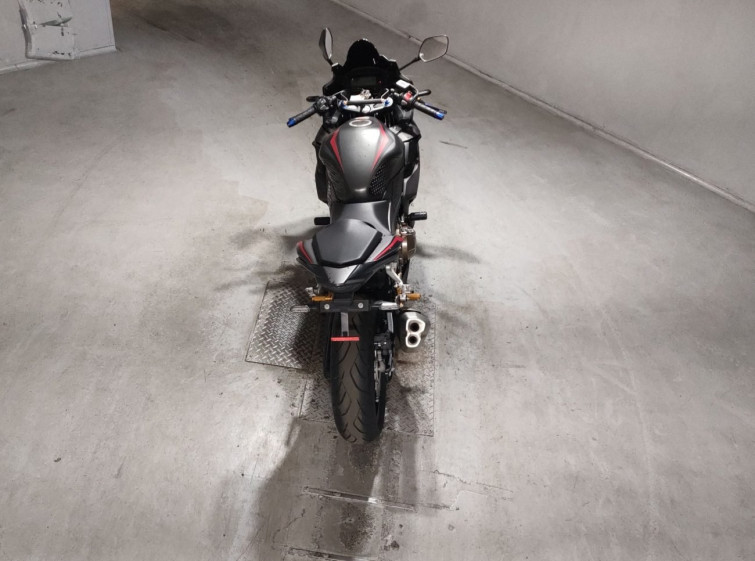 Мотоцикл Honda CBR400R з пробігом 18260 km