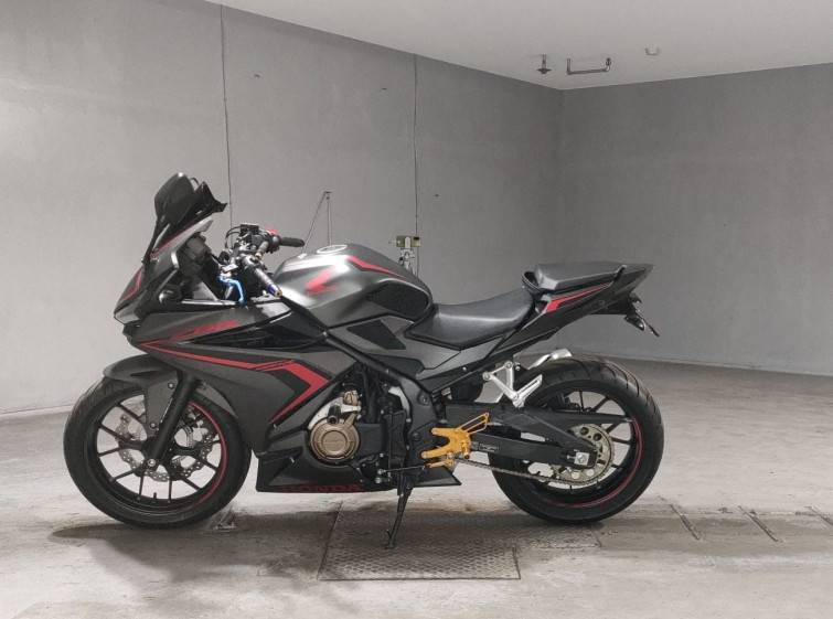 Мотоцикл Honda CBR400R з пробігом 18260 km